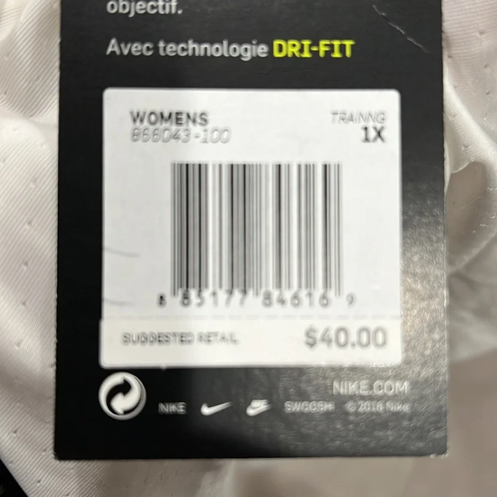 Women’s Nike XL dri fit training tank top - Picture 2 of 2